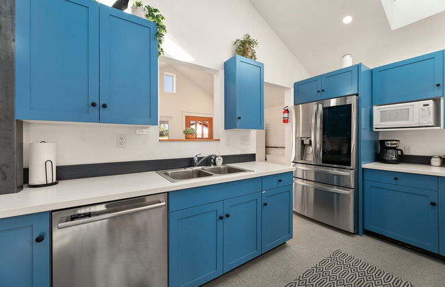 Vibrant Downtown Bungalow – Walk Everywhere! - Foto 10