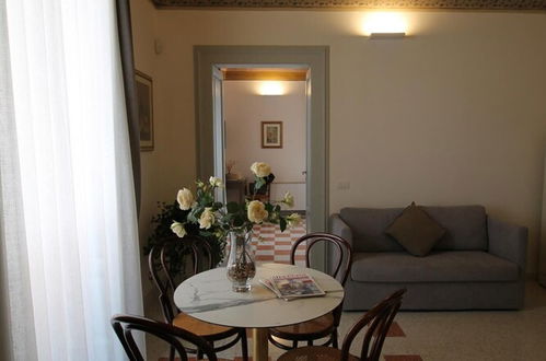 Photo 24 - 1940 Luxury Accommodations - Rubino Boutique Apartment