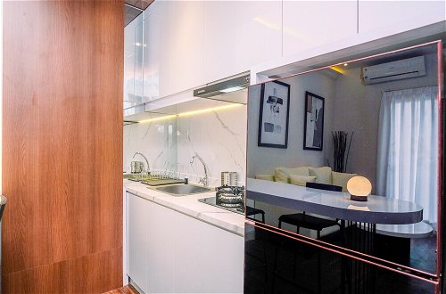 Photo 10 - Good Deal 2Br At High Floor Transpark Cibubur Apartment