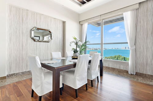 Photo 21 - WelHome - Deluxe Apartment With Panoramic Sea Views