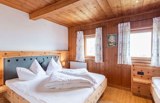 Foto 3 - Spacious Holiday Home With Sauna