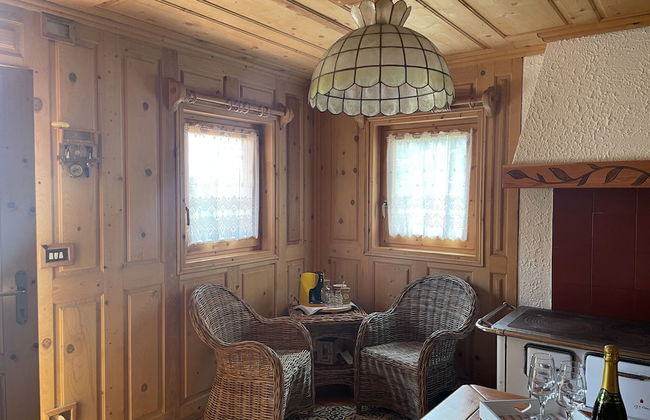 Belvilla by OYO Hilltop Chalet in Lamon With Views - Foto 38