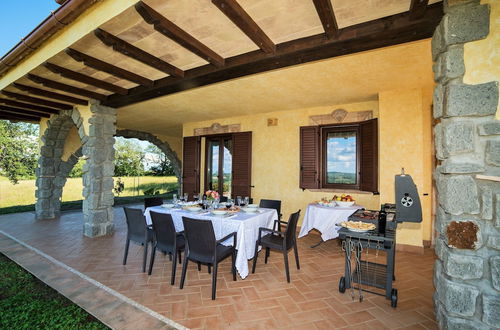 Photo 9 - Peaceful Villa in Montefiascone with Hot Tub