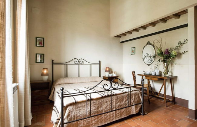 Villa With Swimming Pool in Marciano - Photo 3