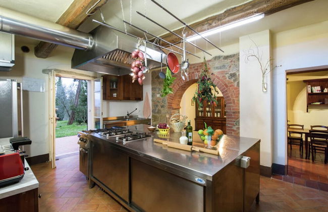 Villa With Swimming Pool in Marciano - Photo 10