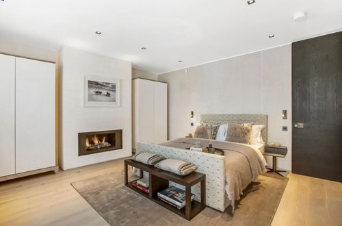 Photo 15 - Luxurious Mews House in Pavilion Road - 3 Bedroom