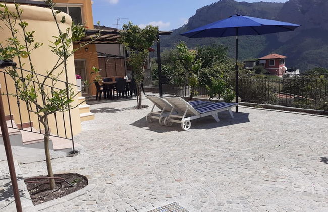 Chic Coastal Hill Escape - Foto 23