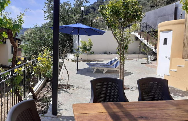 Chic Coastal Hill Escape - Foto 17