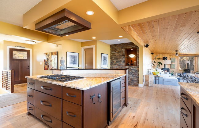 The Lakeview - Photo 10