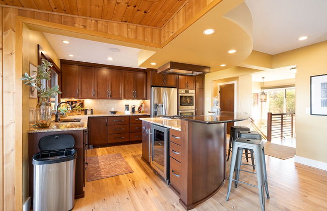 The Lakeview - Photo 11