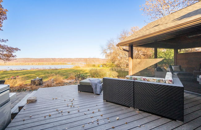 The Lakeview - Photo 36