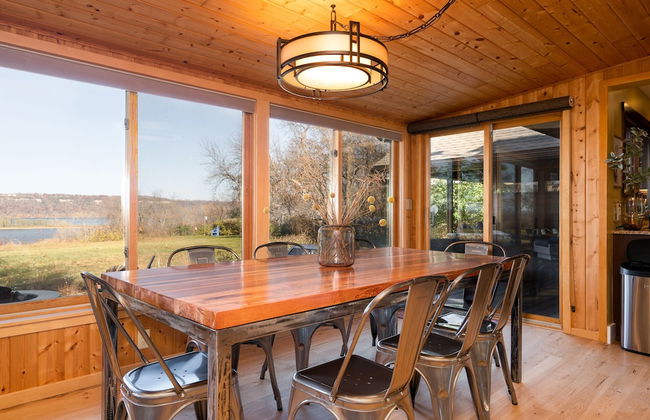 The Lakeview - Photo 1