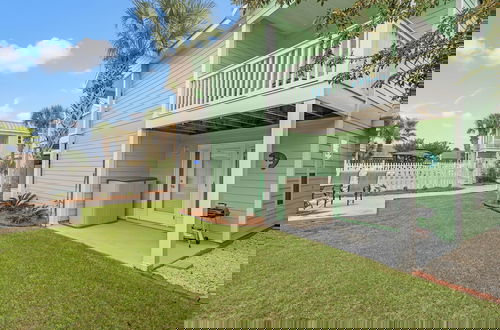 Foto 14 - Sago by the Sea: 2-bed, 2.5-bath Retreat Steps From the Beach, Sleeps 7!