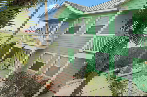 Foto 57 - Sago by the Sea: 2-bed, 2.5-bath Retreat Steps From the Beach, Sleeps 7!