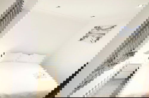 Foto 6 - 3-bed Apt-15 Mins to Heathrow-pet-friendly-parking