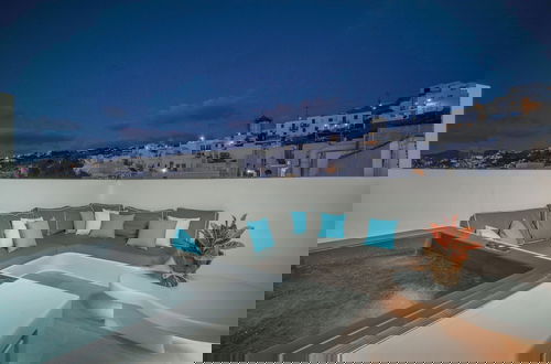 Foto 53 - Mykonos 22 Superb Town Penthouse With Jacuzzi Spa