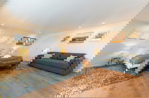 Foto 15 - Modern Sonoma Stay w/ Spacious Deck, Views & Prime Location Bennett