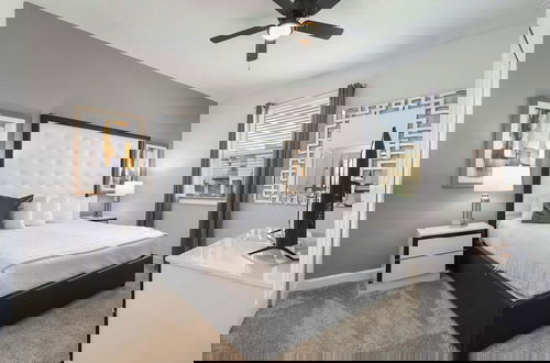 Foto 9 - Luxury 10-bedroom Villa in Champions Gate Resort