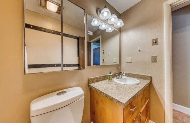 Spacious 2BR, 2BA for 6- Kristi - Foto 10