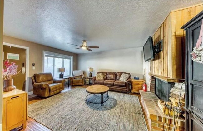 Spacious 2BR, 2BA for 6- Kristi - Foto 8