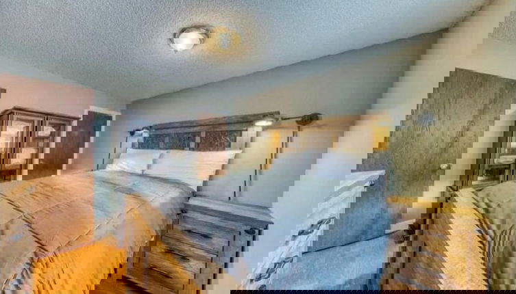 Photo 1 - Spacious 2BR, 2BA for 6- Kristi