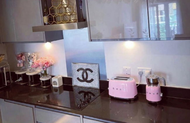 1 Bed Apartment Sleeps 2 - Free Parking - - Foto 1