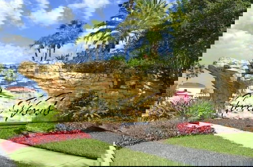 Foto 29 - 3br, 2.5ba Townhome W/ Lake View, Sunny Rear Yard 3 Bedroom Townhouse by RedAwning