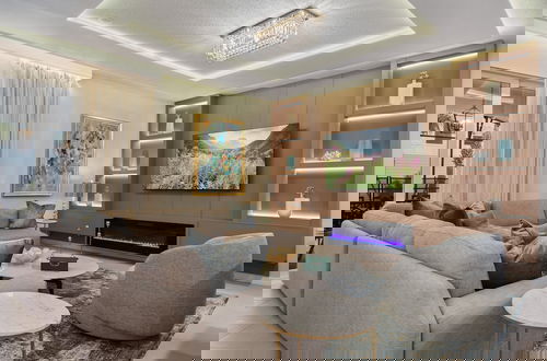 Foto 27 - Ultimate Family Fun Retreat 10-bedroom Luxury Home