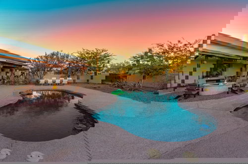 Photo 32 - La Puerta Azul - Stunning Desert Retreat Pool Spa