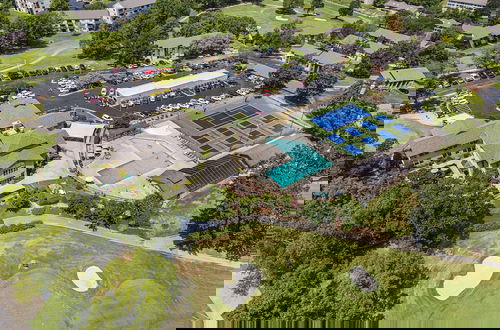 Foto 41 - Lakefront Paradise at the Pointe - Multiple Pools