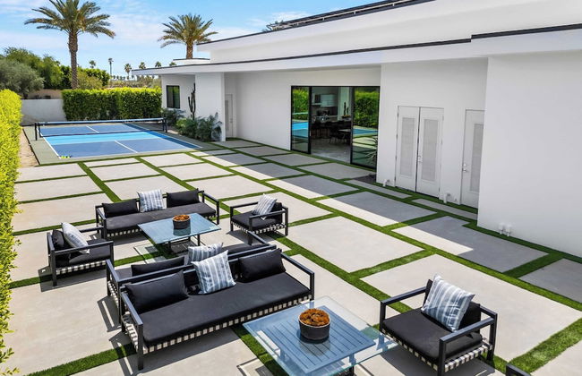 Sleeps 17 Pool & Pickleball Sun-kissed Desert Escape Bravo Villa #1 by Avantstay - Foto 41