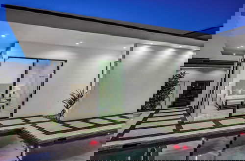 Photo 33 - Luxe Retreat w Pool & Putting Green Sleeps 17 Bravo Villa 1 by Avantstay