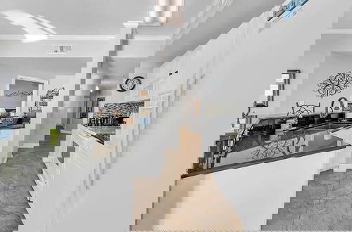 Photo 17 - Celadon 909