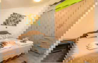 Foto 2 - Elegant Apartment With Stunning Boka Bay Panorama