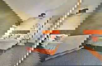 Foto 2 - Elegantly Designed House with Piano