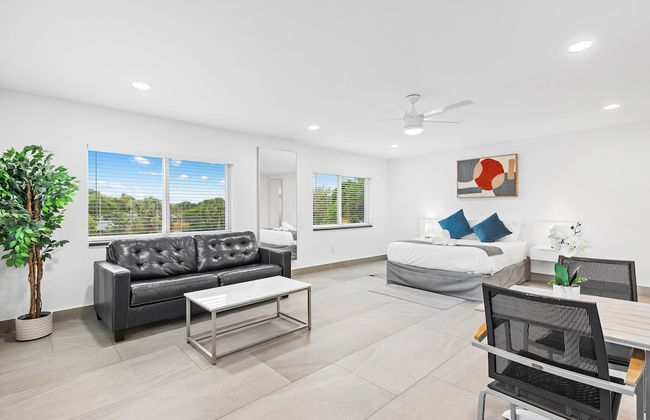 Unique Retreat - Unit C: Charming 2nd-floor Escape - Foto 7