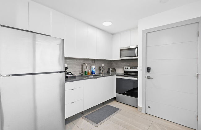 Unique Retreat - Unit C: Charming 2nd-floor Escape - Foto 6