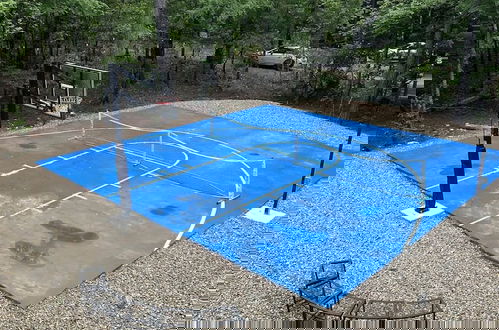 Photo 35 - Massive Hochatown Lodge w spa Basketball More