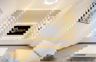 Foto 3 - Elite LUX Holiday Homes - 1bhk Beachside Retreat at Port De La Mer Dubai