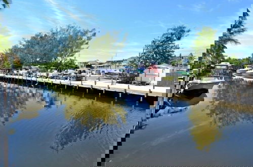 Foto 20 - Beautiful 2 bedroom with Boat Slip 2 Home by RedAwning