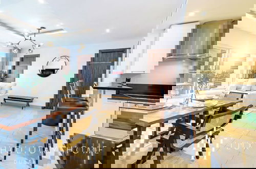 Photo 13 - LUX The Bonnington JLT Suite 2
