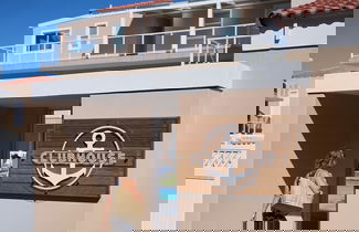 Photo 1 - Harbour Club