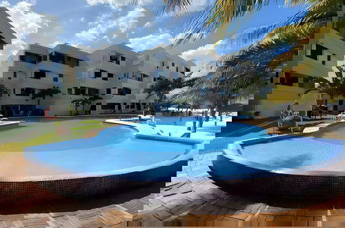 Photo 21 - Beachfront and Ocean View Apartment