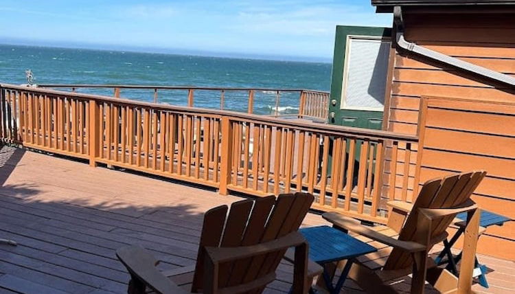 Foto 1 - Ocean Front Cabin 17 Jacuzzi Remarkable Views