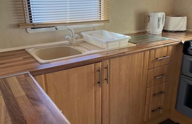 3-bed Seaside Holiday Home -pet Friendly & Parking - Photo 6