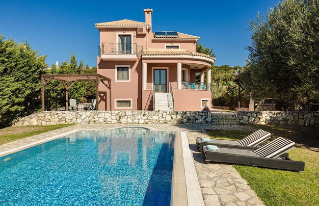 Ilios Kefalonia With 3 Bedrooms and 3 Bathrooms - Photo 1