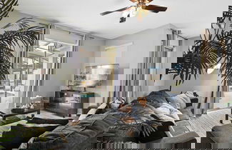 Foto 1 - Spacious 4BR Townhome With Pool at Storey Lake