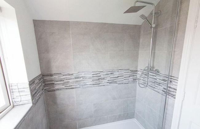 5 Bed Detached House - Sleeps 14 - Photo 19