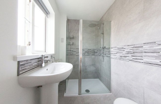 5 Bed Detached House - Sleeps 14 - Photo 21