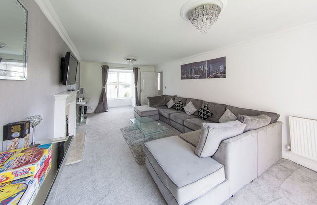 5 Bed Detached House - Sleeps 14 - Photo 16